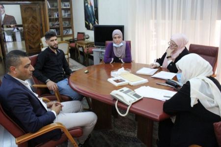 المدير التنفيذي سامر اصلان لجمعية HELP DUNYA في الشرق الأوسط يزور السيدة بهية الحريري
